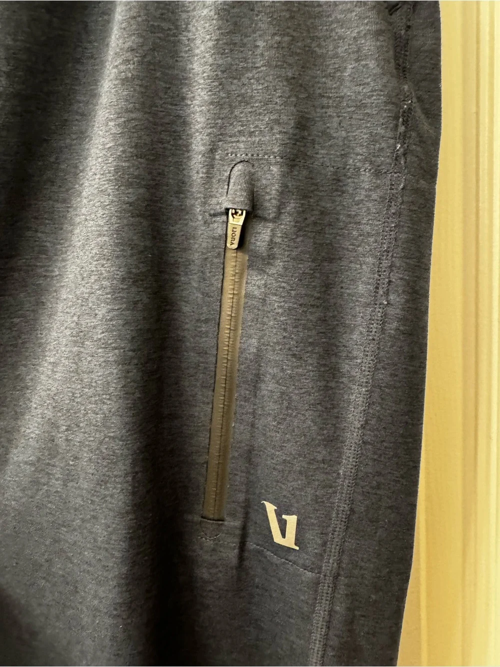 Vuori Sunday Performance Track Pant 2.0 Men's Jogger in Heather Blue Sz L